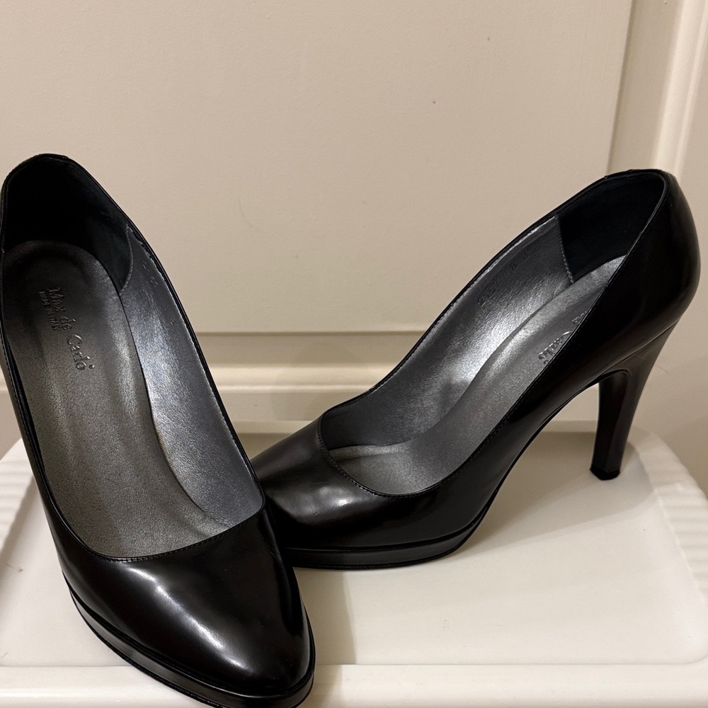 Max de Carlo Shiny Black Heels